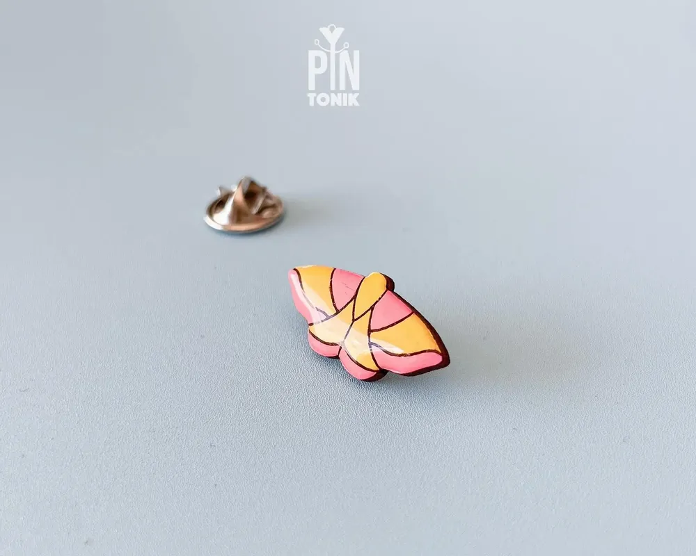 Jewelry - Rosy Maple Moth Pin - Pink Insect Brooch - PINTONIK