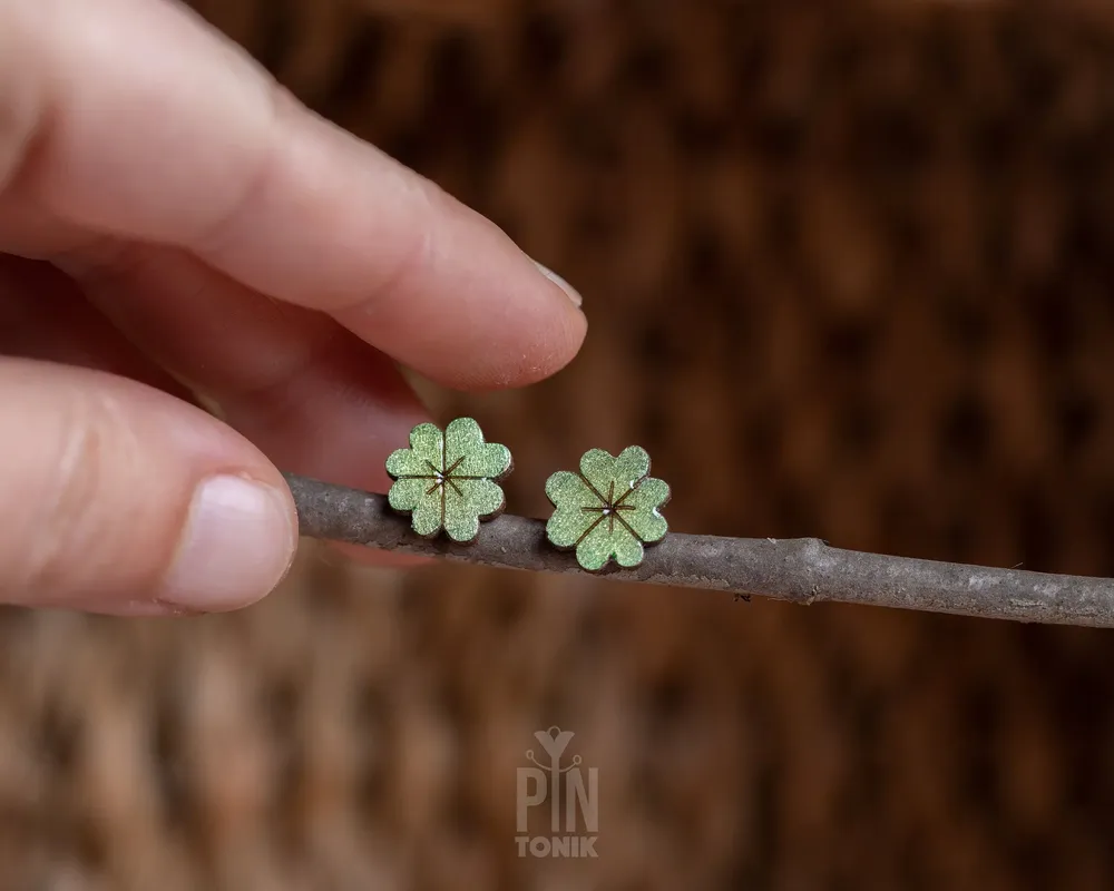 Jewelry - Four-Leaf Clover Stud Earrings - PINTONIK