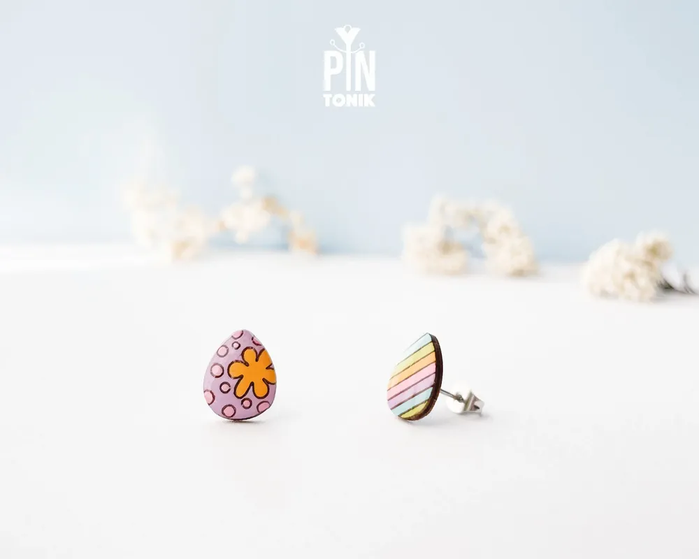 Bijoux - Boucles d'oreilles puces en forme d'œufs de Pâques dépareillés - Bijoux de printemps amusants - PINTONIK
