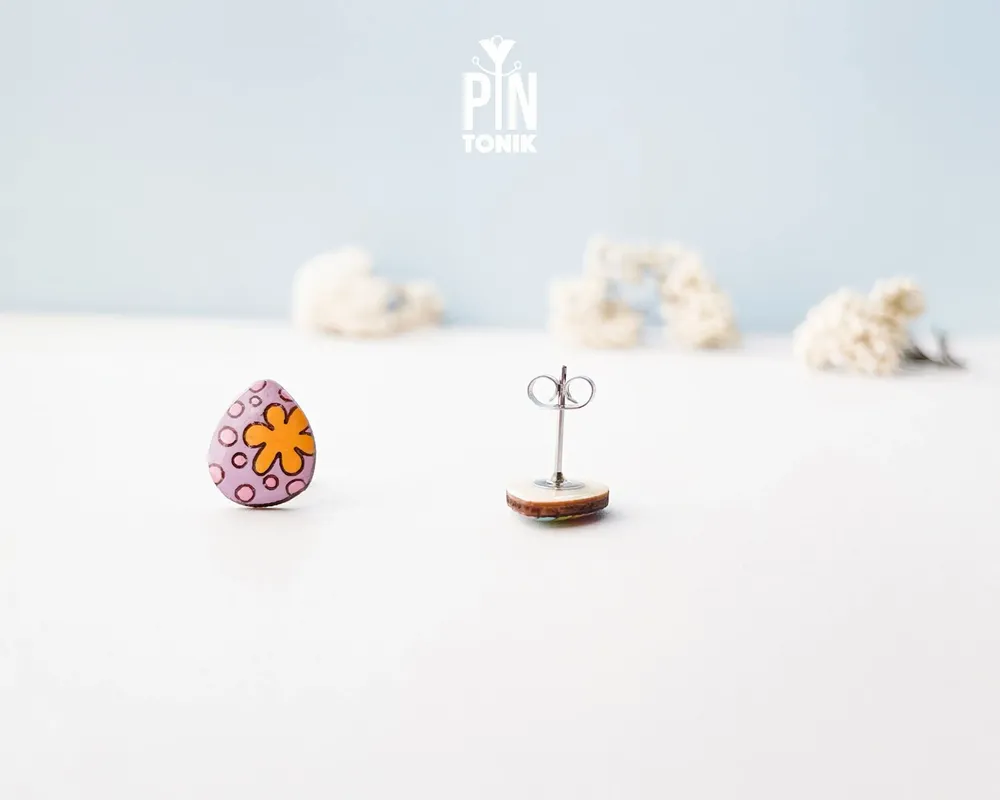 Bijoux - Boucles d'oreilles puces en forme d'œufs de Pâques dépareillés - Bijoux de printemps amusants - PINTONIK