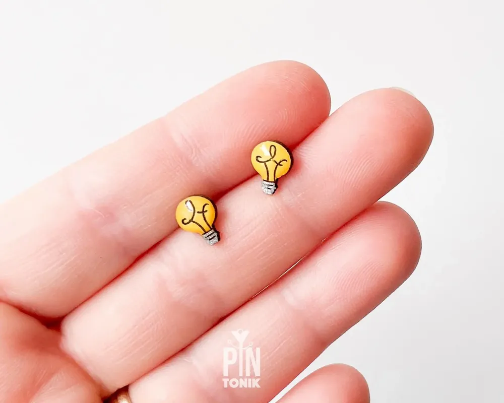 Bijoux - Boucles d'oreilles mini ampoules - Bijoux scientifiques geek - Cadeau amusant pour électricien - Accessoire ampoule « Bright Idea » - PINTONIK