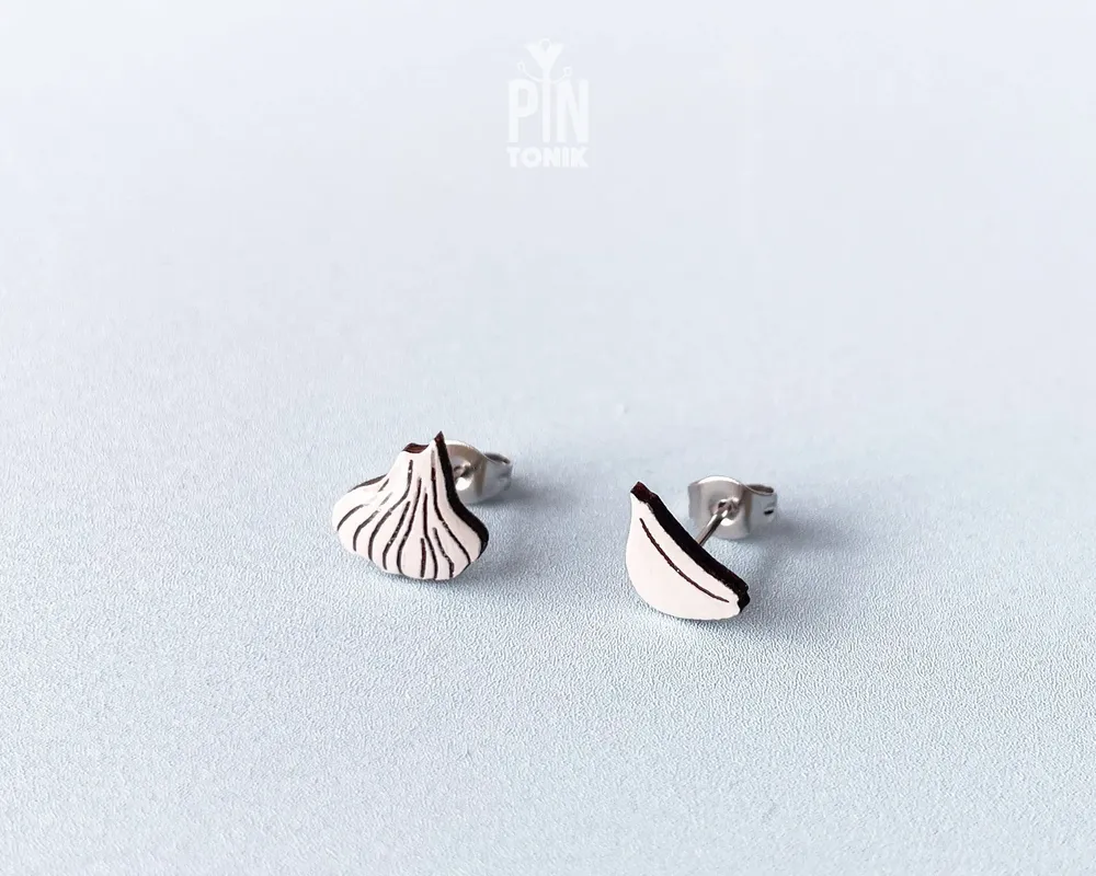 Jewelry - Garlic Stud Earrings - Mismatched Miniature Food Jewelry - PINTONIK