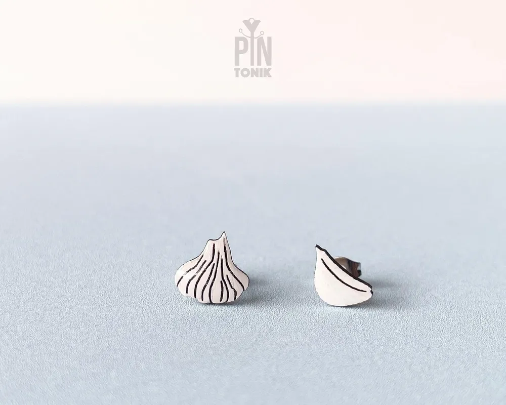 Jewelry - Garlic Stud Earrings - Mismatched Miniature Food Jewelry - PINTONIK