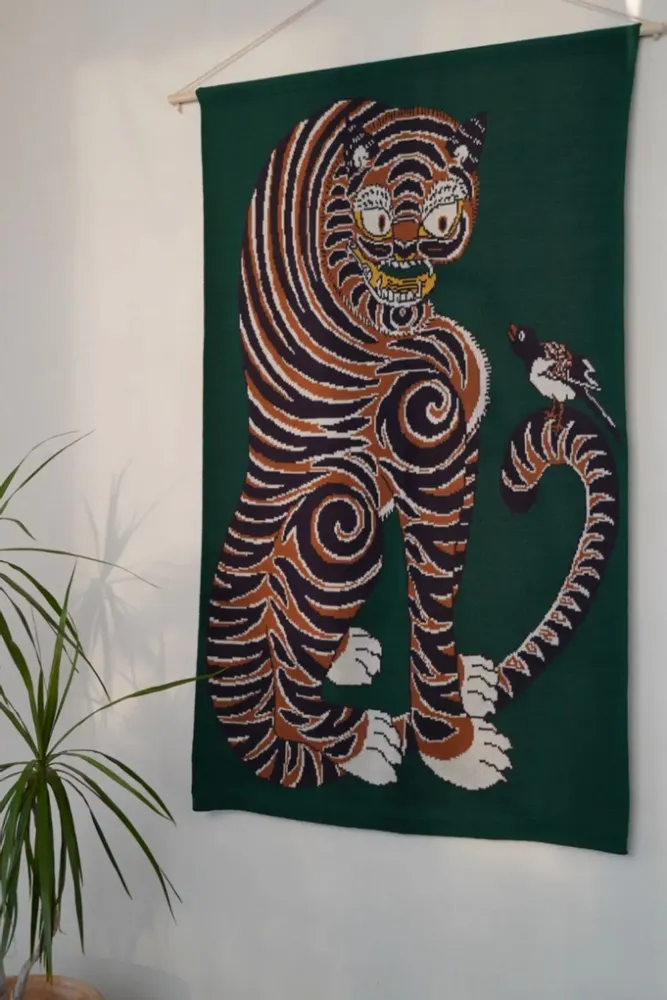 Throw blankets - Tiger and Magpie(Green) - BON`EE(LIVING ART BRAND)