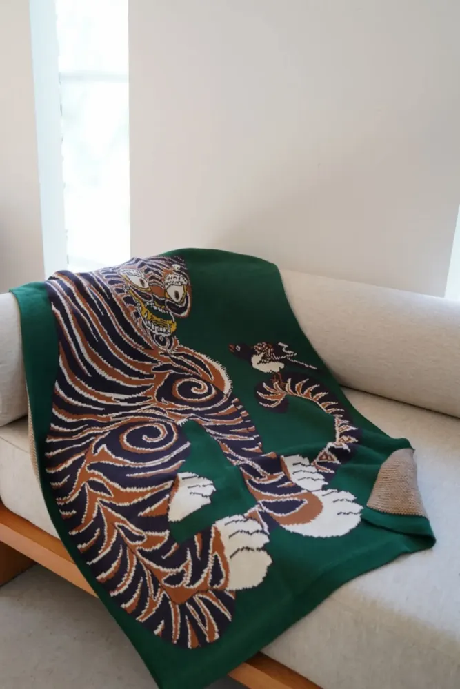 Throw blankets - Tiger and Magpie(Green) - BON`EE(LIVING ART BRAND)