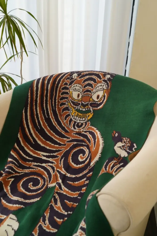 Throw blankets - Tiger and Magpie(Green) - BON`EE(LIVING ART BRAND)