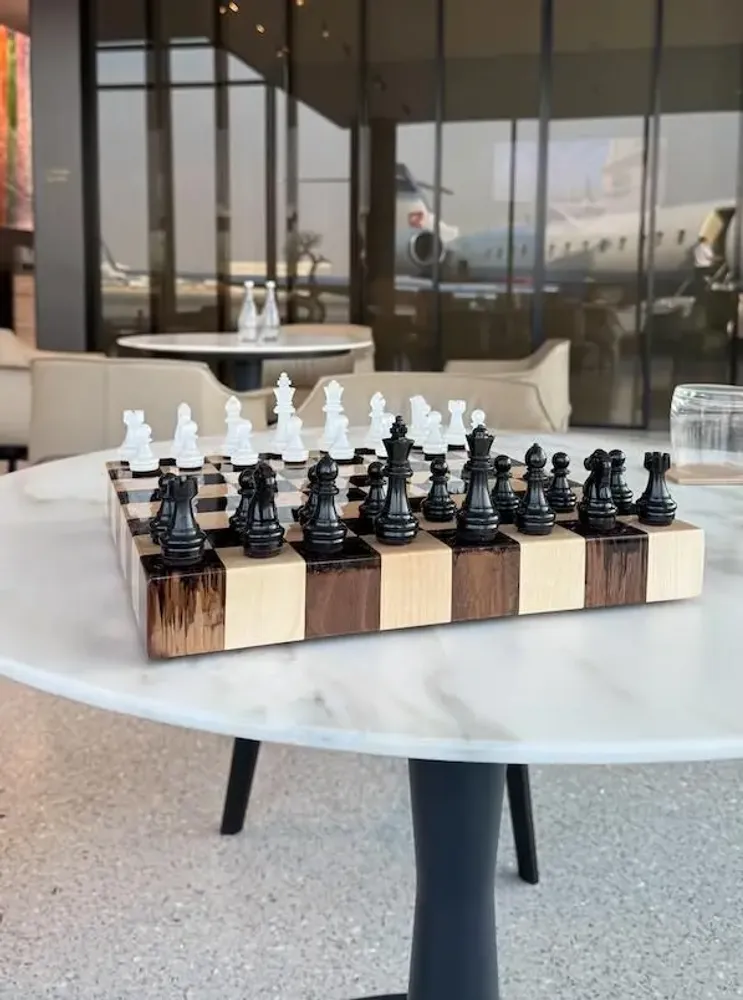 Customizable objects - Wood and resin chessboard - MEUBLES THOURET