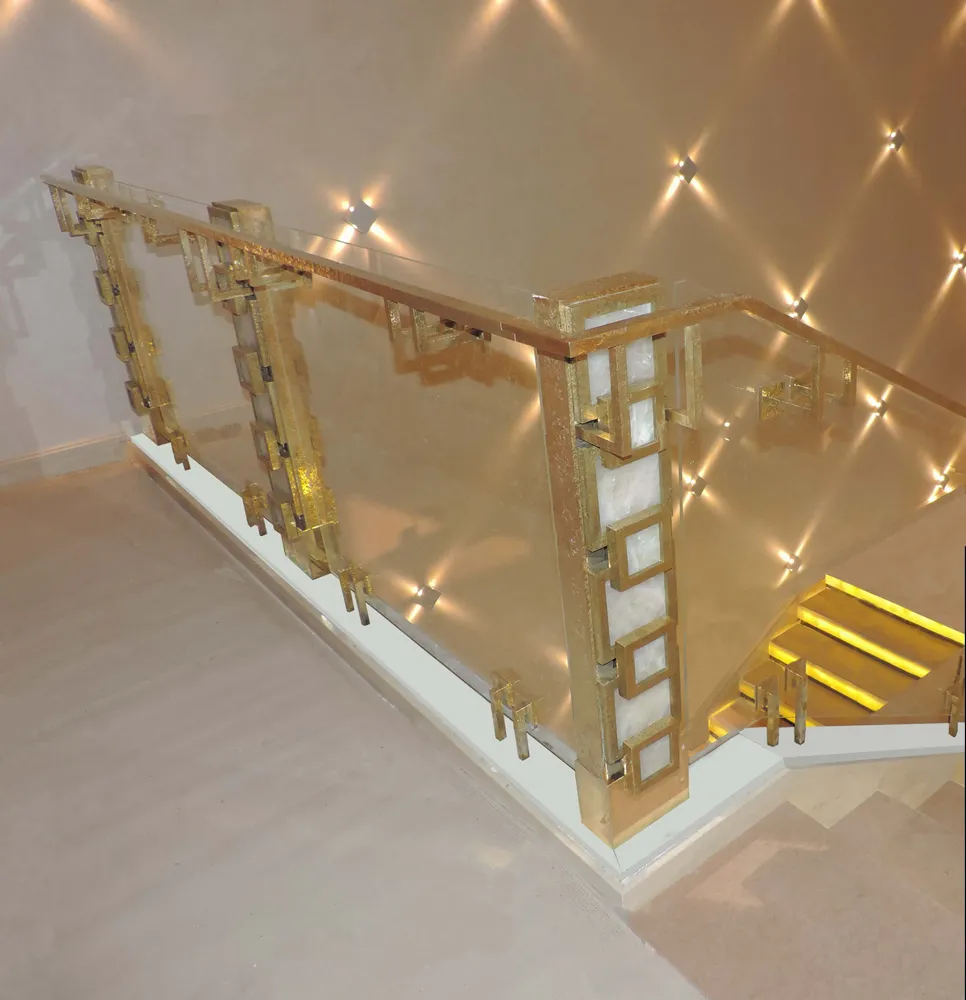 Pièces uniques - Escaliers, rampes et garde-corps en fer forgé - CREZE METALLERIE D'ART