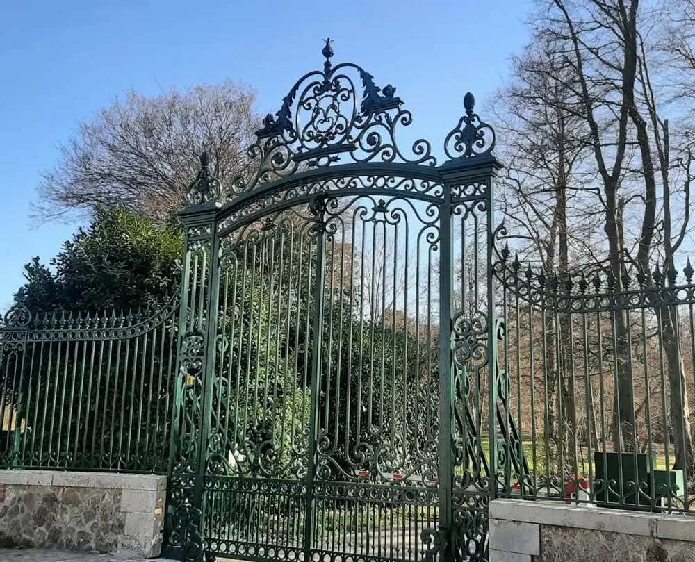 Unique pieces - Wrought iron gates and railings - CREZE METALLERIE D'ART