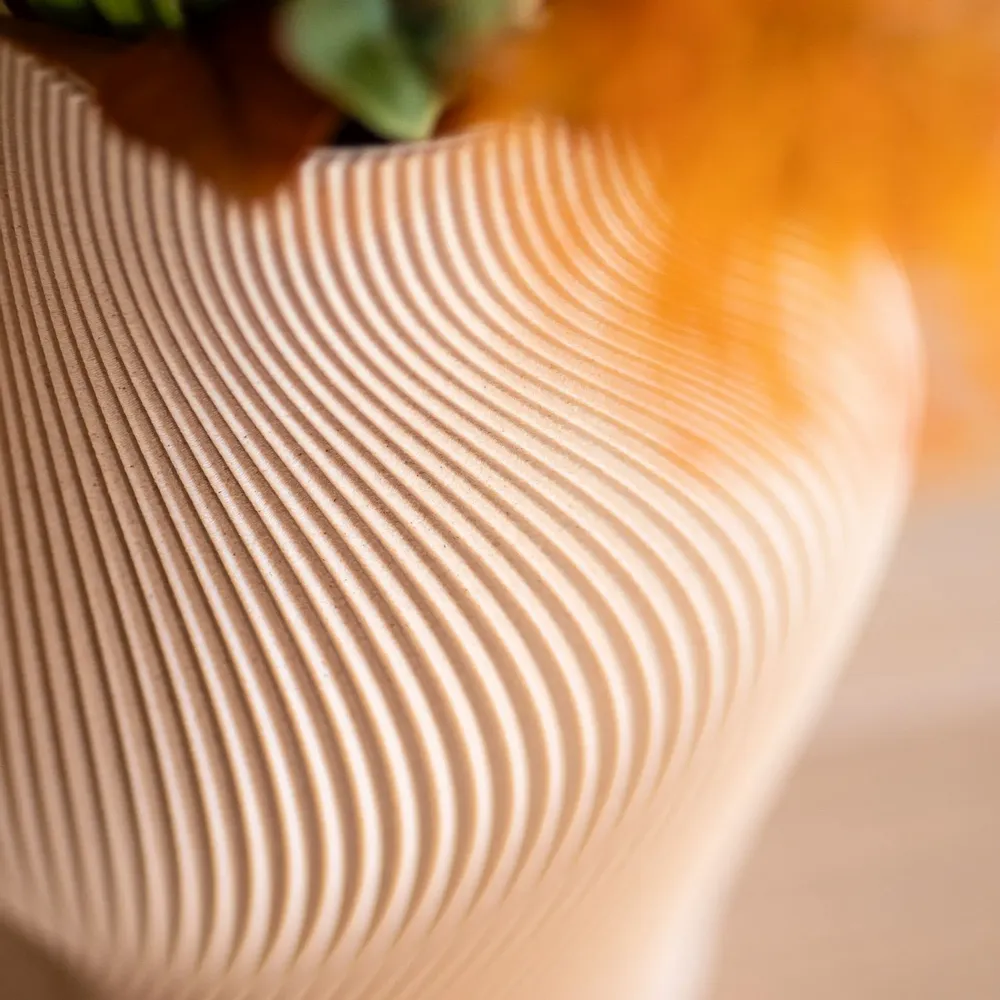 Vases - Modern designer vase for flowers Weightless - 20cm - FILAMENT