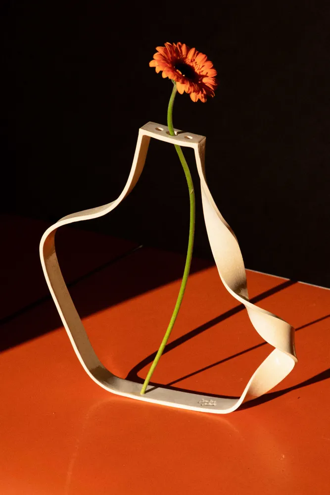 Ceramic - \" Vases without water\” - sculppural shape - CAROLINE CUTAIA