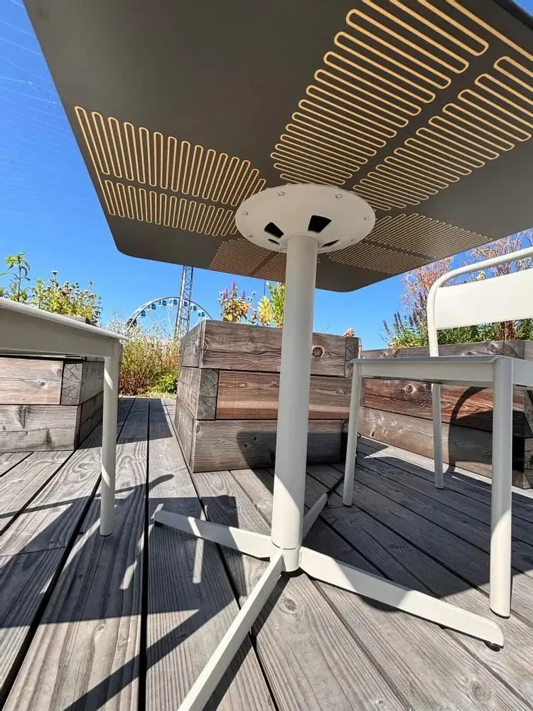 Tables for hotels - Outdoor/indoor tables with Halia® warming - HALIA WARMING