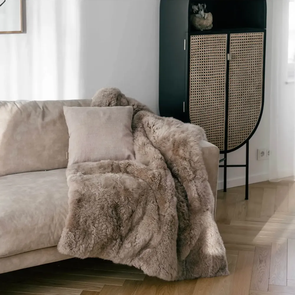 Bespoke carpets - Luxury Alpaca Fur Collection: Throws, Rugs & Cushions - ALPAKA