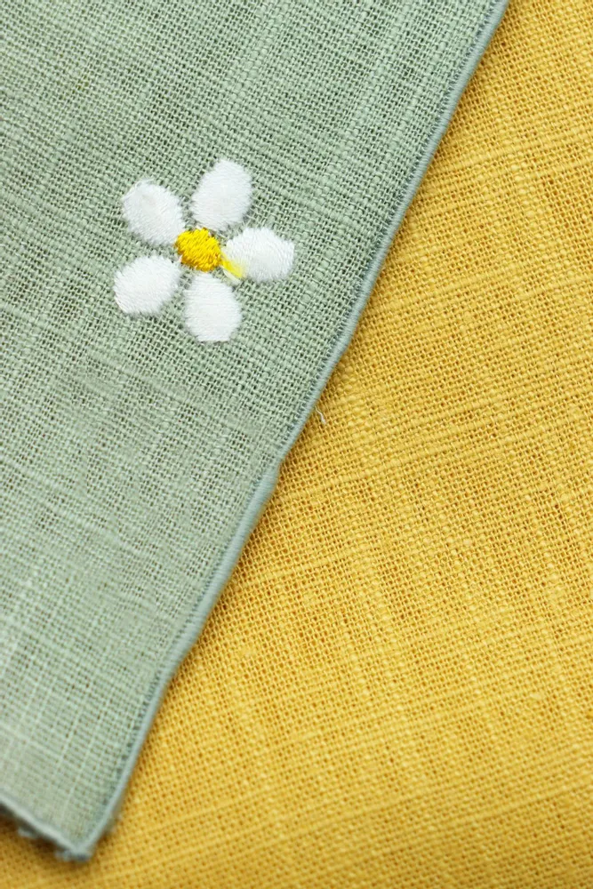Table linen - Embroidered Linen Napkin | PRATOLINE Sage Green - GIARDINO SEGRETO