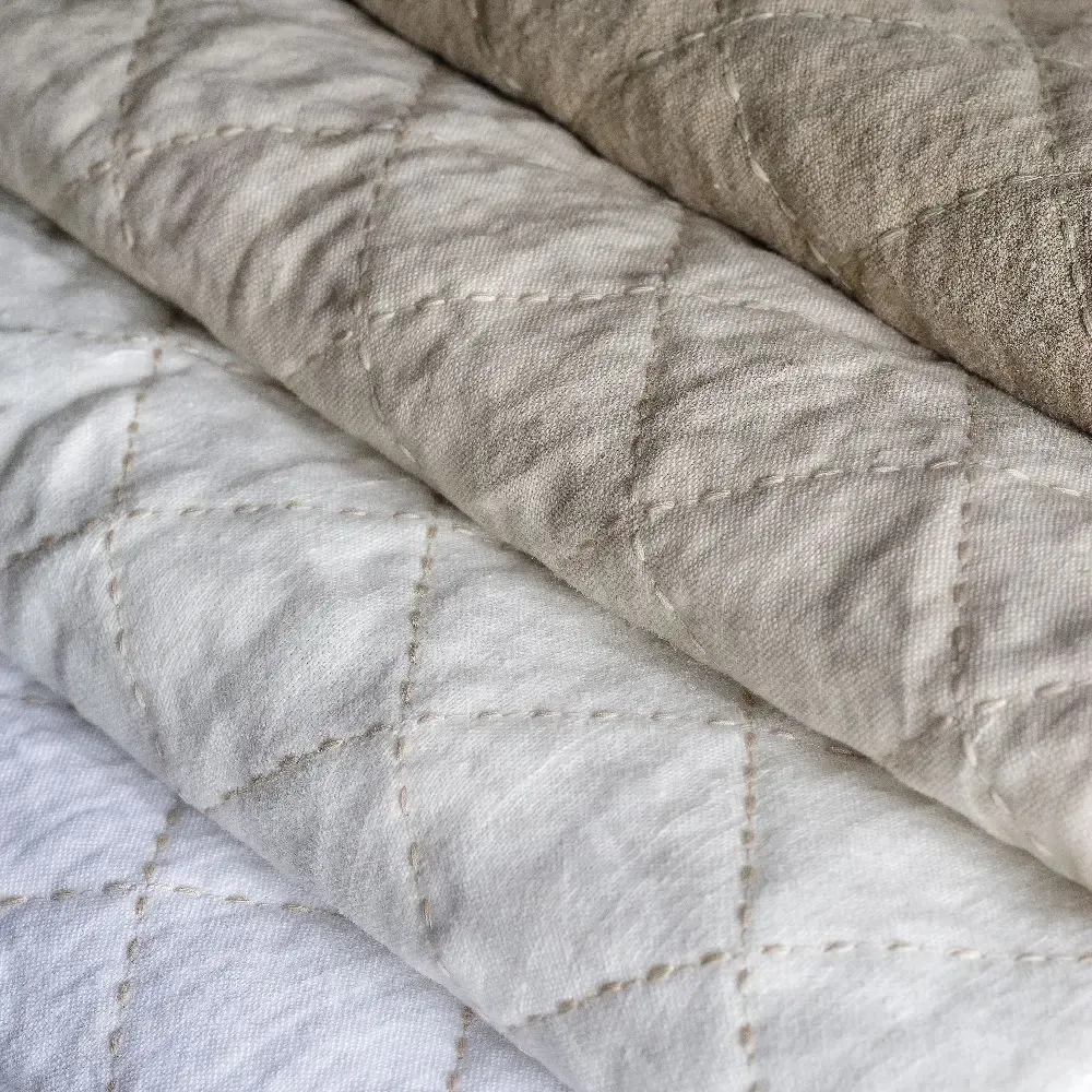 Contemporary carpets - Curtains and Furnishing fabrics - MASTRO RAPHAEL