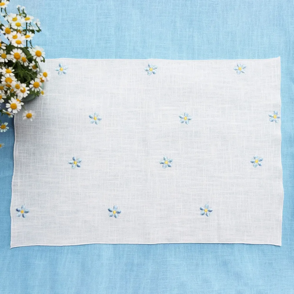 Table linen - Embroidered Linen Placemat | PRATOLINE Light Blue - GIARDINO SEGRETO