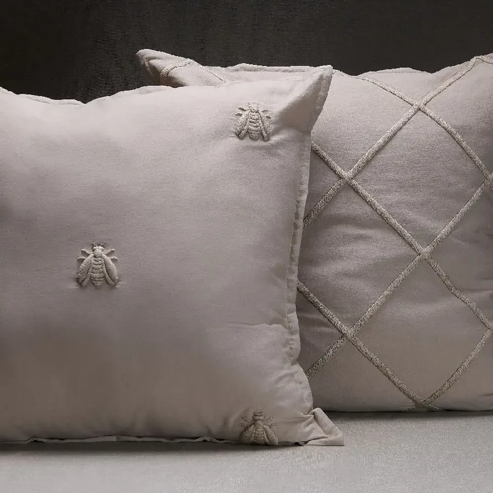 Linge de lit - Broderies 3D - MASTRO RAPHAEL