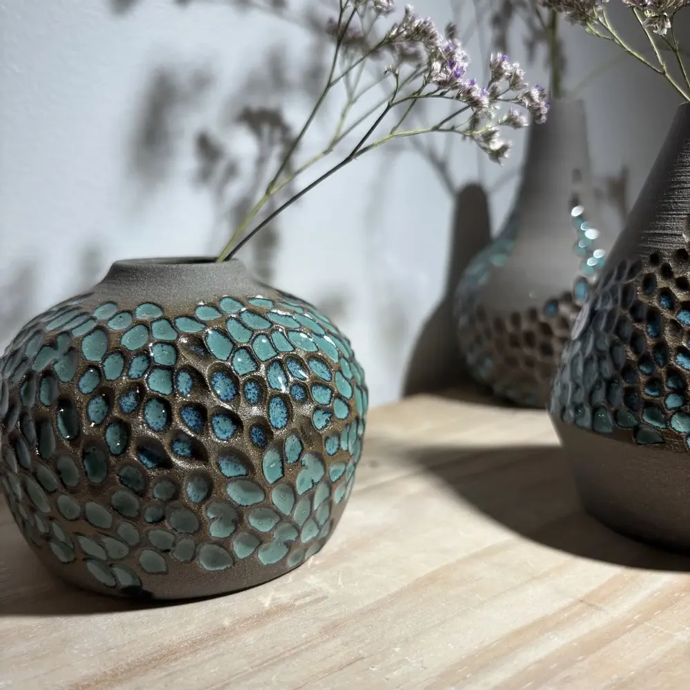 Poterie - Lot de 3 soliflores en grès blanc émaillé - LES POTERIES DE SWANE