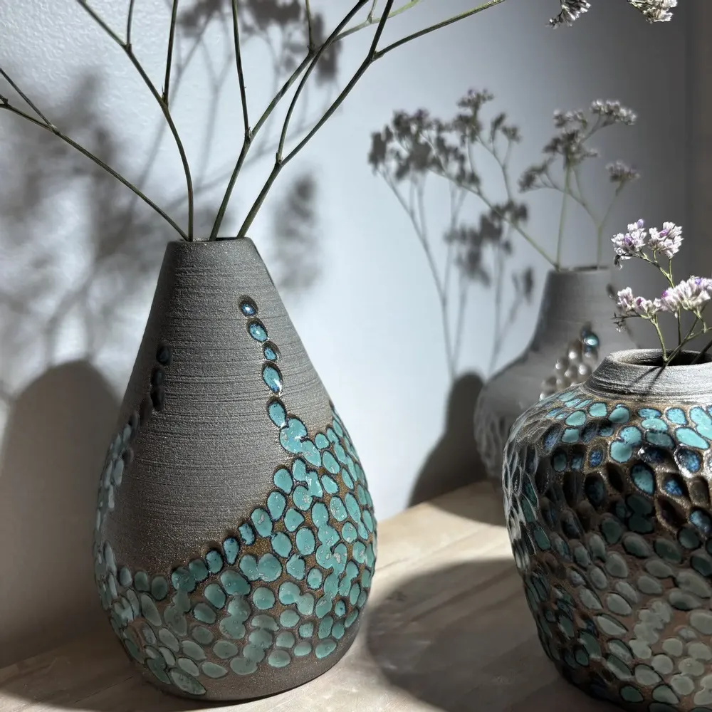 Objets de décoration - Lot de 3 soliflores en grès blanc émaillé - LES POTERIES DE SWANE