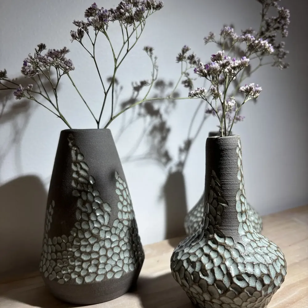 Poterie - Lot de 3 soliflores en grès blanc émaillé - LES POTERIES DE SWANE