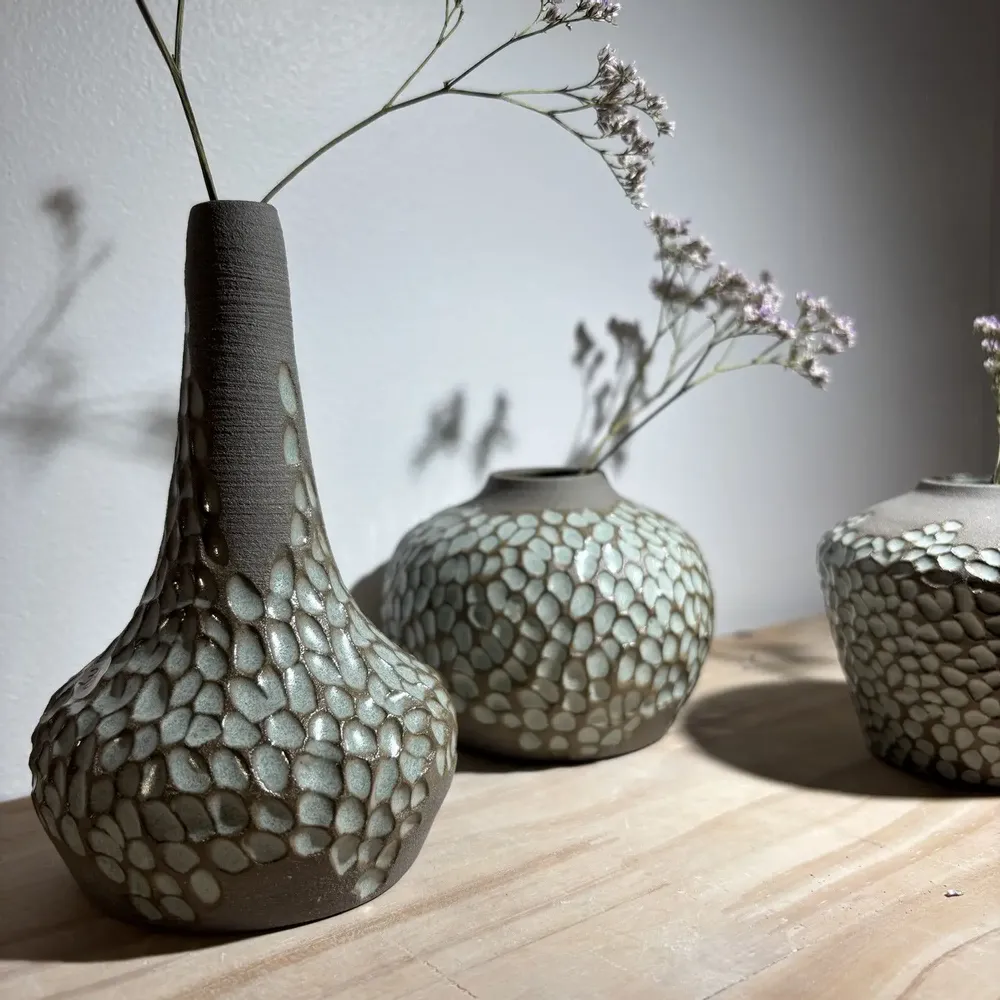 Vases - Lot de 3 soliflores en grès blanc émaillé - LES POTERIES DE SWANE