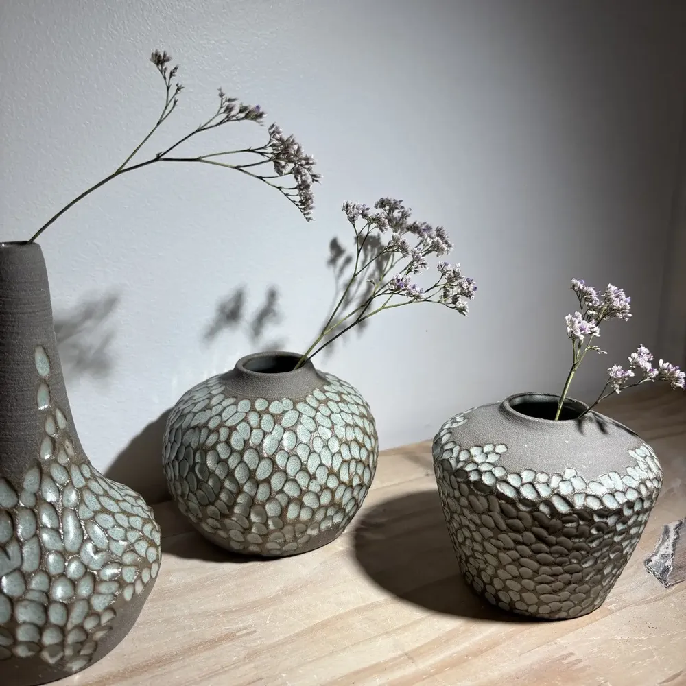 Vases - Lot de 3 soliflores en grès blanc émaillé - LES POTERIES DE SWANE