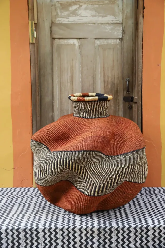 Pièces uniques - De-engo Art Basket by Martha "Power Angle" Anafo - THE BABA TREE BASKET COMPANY