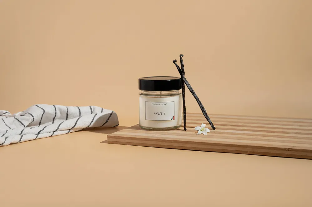 Candles - Scented Jar Candle – Vanilla - CERERIA DEL ROSSO
