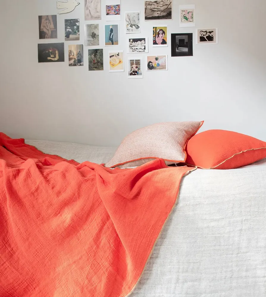 Hotel bedrooms - Pillows made from EU linen, recycled cotton and Merino wool - BRITA SWEDEN