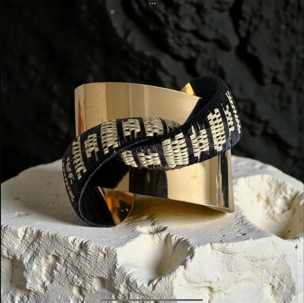 Jewelry - Contemporary handcrafted jewelry in natural Werregue fibers - KIIN GAIA SAS