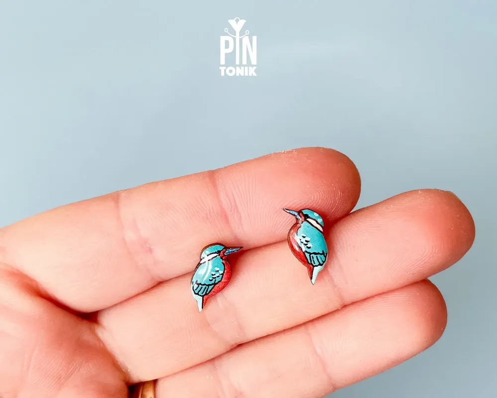 Jewelry - Kingfisher Stud Earrings – Hand-Painted Bird Jewelry - PINTONIK