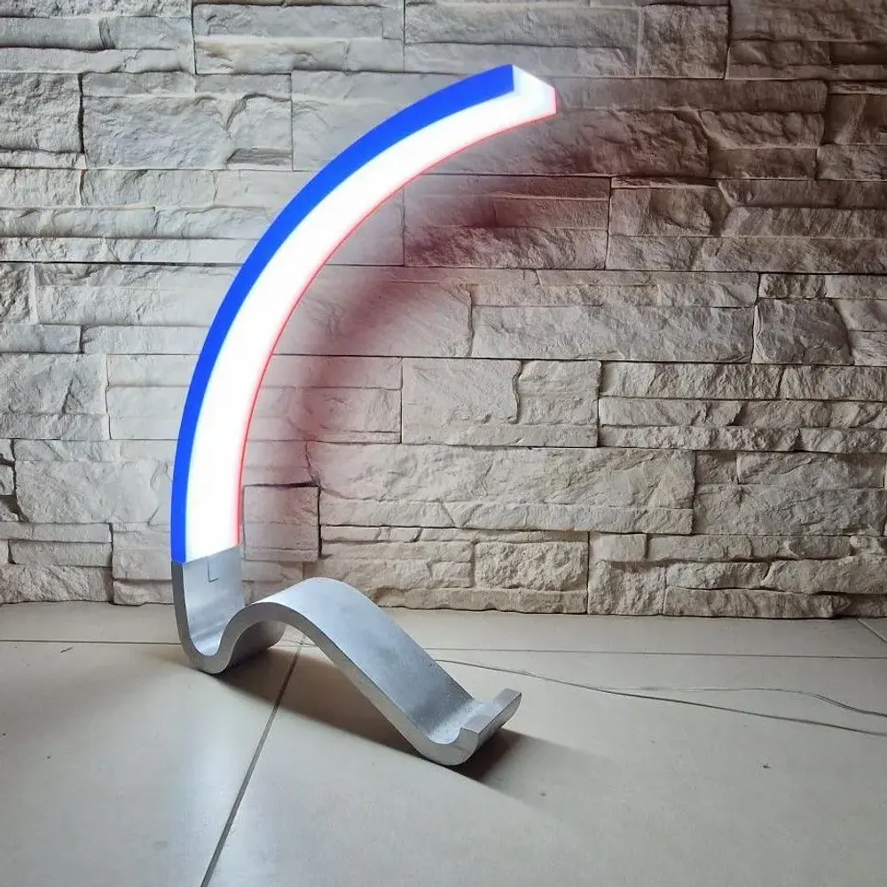 Decorative objects - Wave - Desk lamp - DESIGNED BY PILOTE