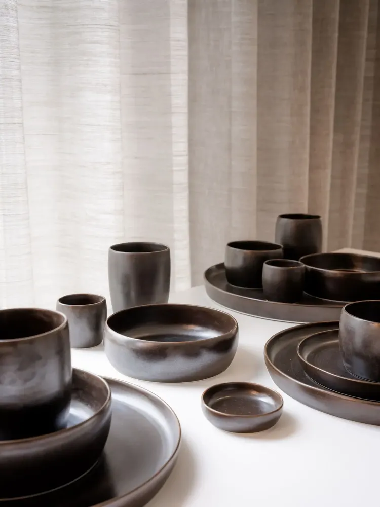 Formal plates - porcelain tableware - RUUD VAN OOSTERHOUT DESIGN