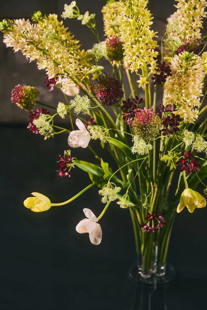 Floral decoration - Artificial Silk Tulip Bouquet in Green, Burgundy & Lime - SILK-KA BV