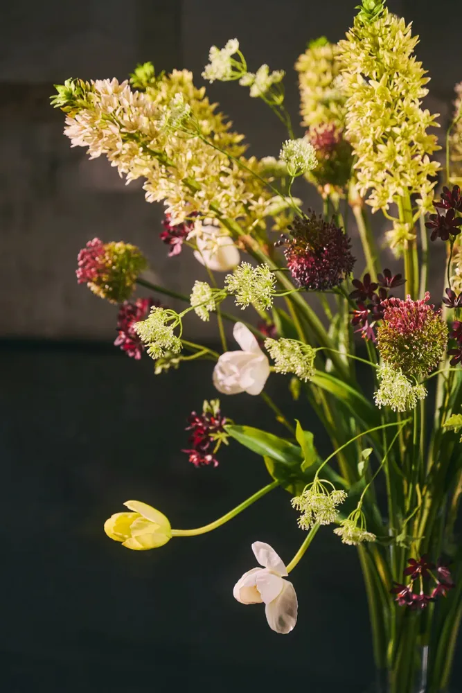 Floral decoration - Artificial Silk Tulip Bouquet in Green, Burgundy & Lime - SILK-KA BV