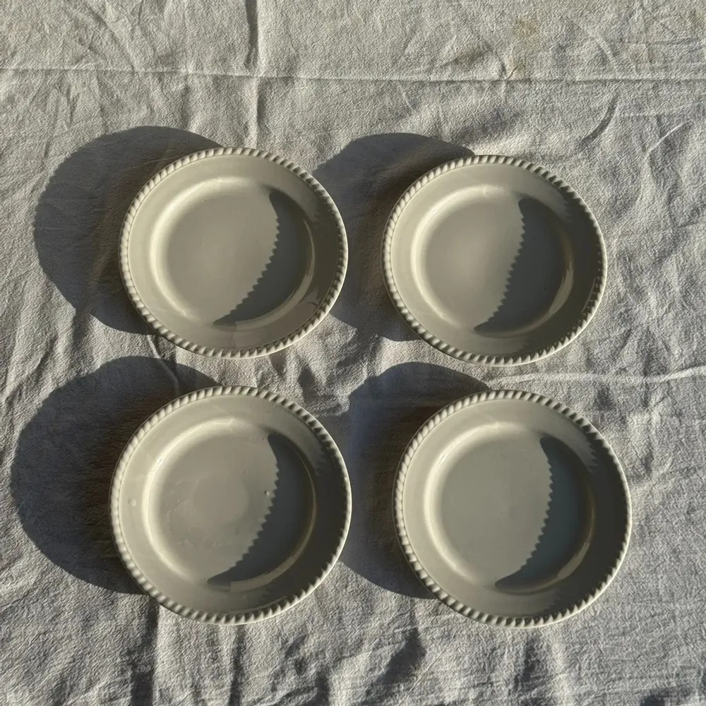 Assiettes au quotidien - Lot de 4 petites assiettes à dessert en faïence blanches D20 - OFFICE OBJETS