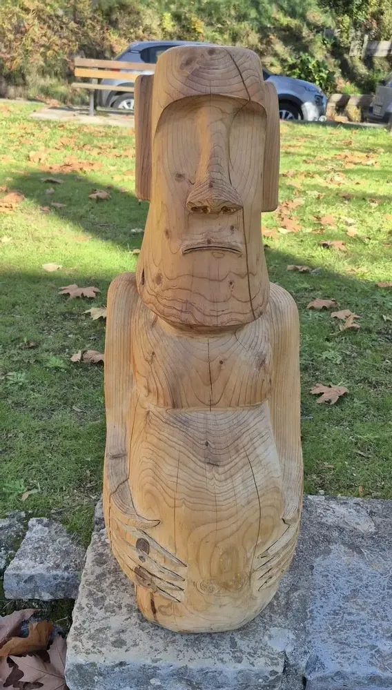 Pièces uniques - Moaï sculpté en bois de cèdre - BOIS DE LION