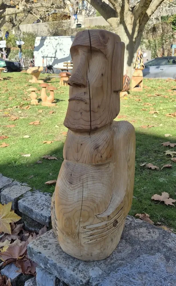 Pièces uniques - Moaï sculpté en bois de cèdre - BOIS DE LION