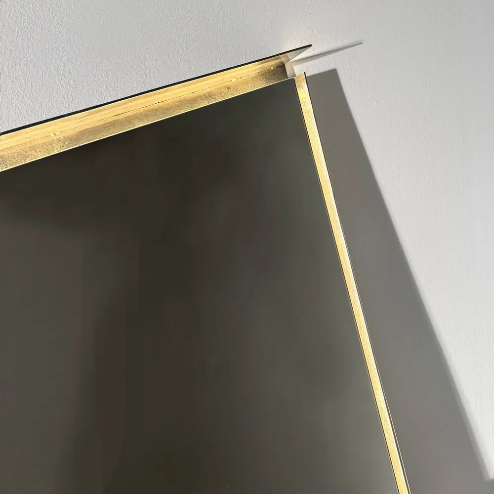 Mirrors - Oblique - HESSENTIA