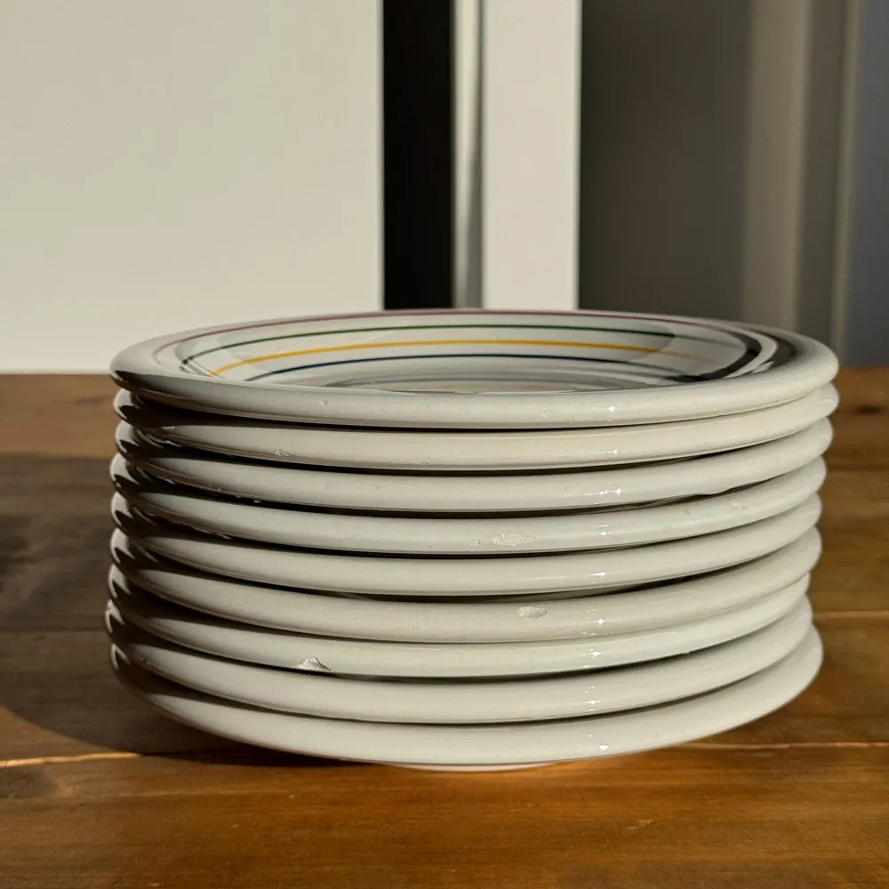 Everyday plates - Set of 9 small Italian dessert plates Primula with red border, v - OFFICE OBJETS