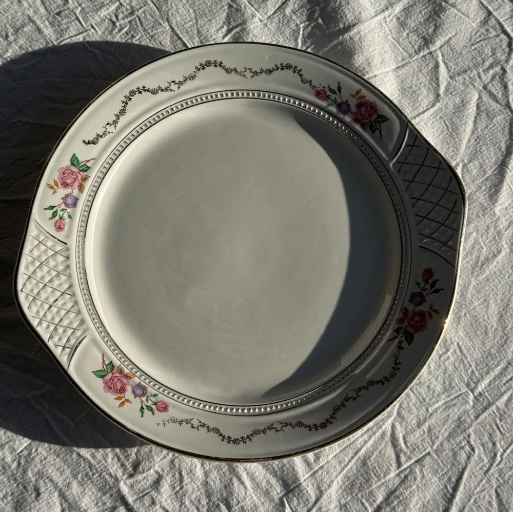 Platter and bowls - L'Amandinoise rose gold pie dish D30 - OFFICE OBJETS