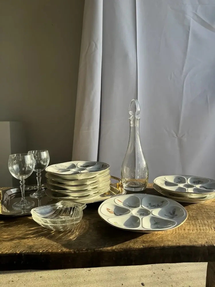 Assiettes de réception - Lot de 8 assiettes à huîtres ou à compartiment modèle aquatique Lourio - OFFICE OBJETS