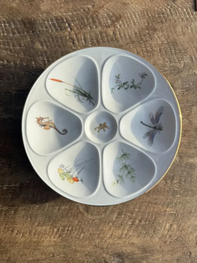 Assiettes de réception - Lot de 8 assiettes à huîtres ou à compartiment modèle aquatique Lourio - OFFICE OBJETS