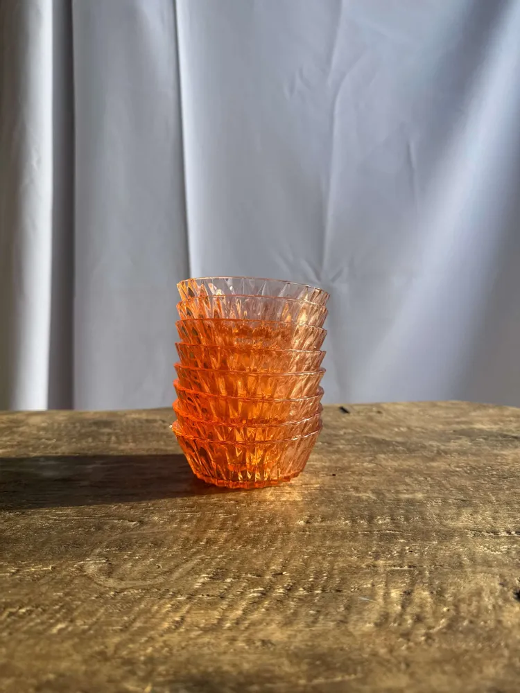 Plats et saladiers - Service en verre rose vintage composé d'un saladier et de 8 coupelles - OFFICE OBJETS