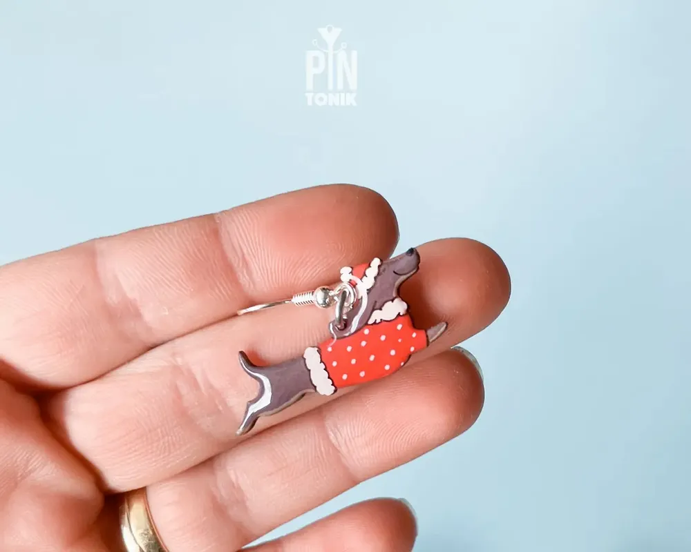 Jewelry - Festive Dachshund Dangle Earrings - PINTONIK