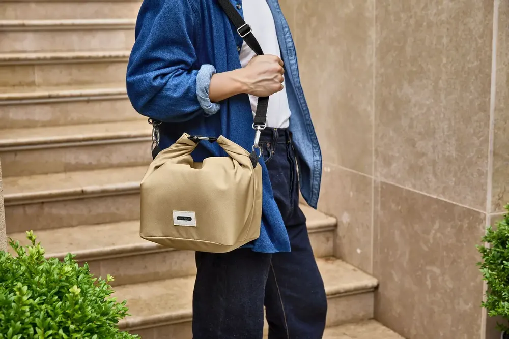 Bags and totes - Insulated Lunch Bag 6.7L & 10L - made with recycled PET - BLACK+BLUM EUROPE