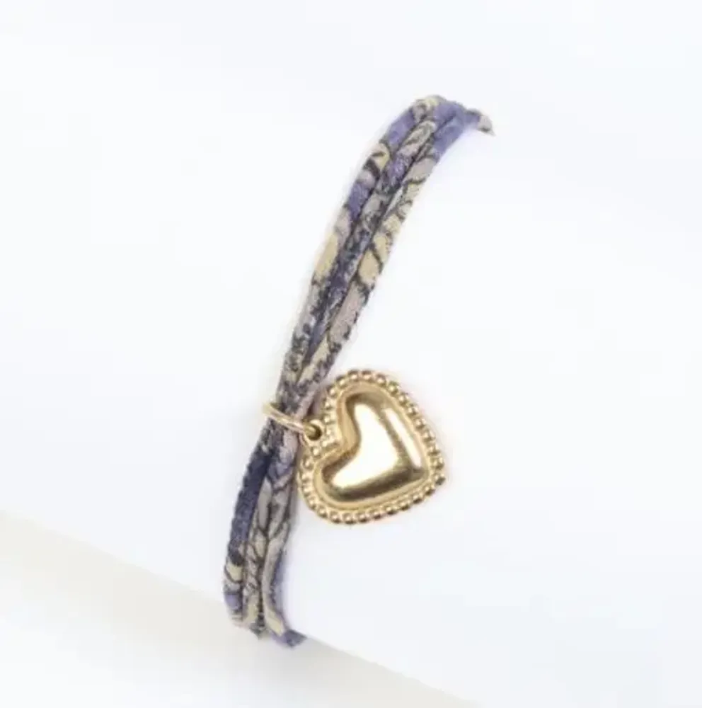 Bracelets - Bracelets en tissu recyclé : macramé, breloques et pompons en sari - I WAS A SARI