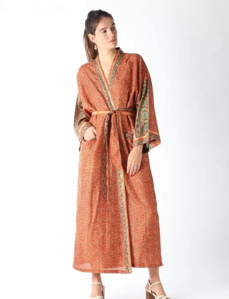 Prêt-à-porter - Kimonos fabriqués à la main à partir de saris usagés - I WAS A SARI