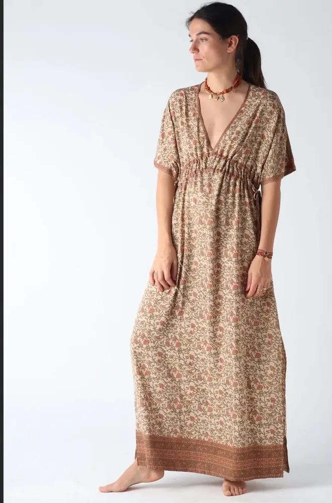 Prêt-à-porter - Robes maxi, uniques en leur genre, fabriquées à partir de saris d'occa - I WAS A SARI