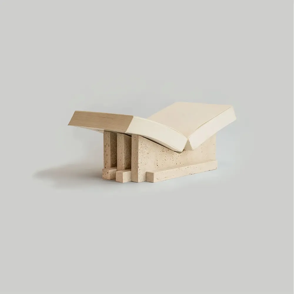 Objets de décoration - TRAVERTINE BOOKSTAND ‘MATHILDA’ - KIWANO CONCEPT